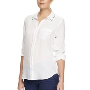 EQUIPMENT FEMME Cream Button Down & beaded collar